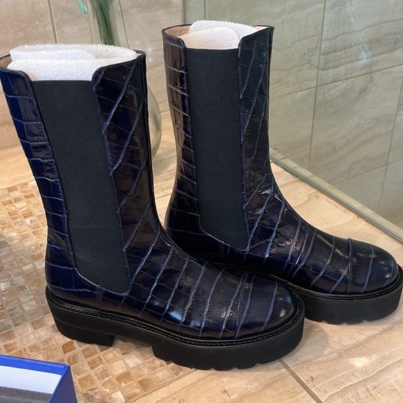 Stuart Weitzman Presley combat boot in midnight blue- printed croc, 8N New! 🎆 - Picture 8 of 11